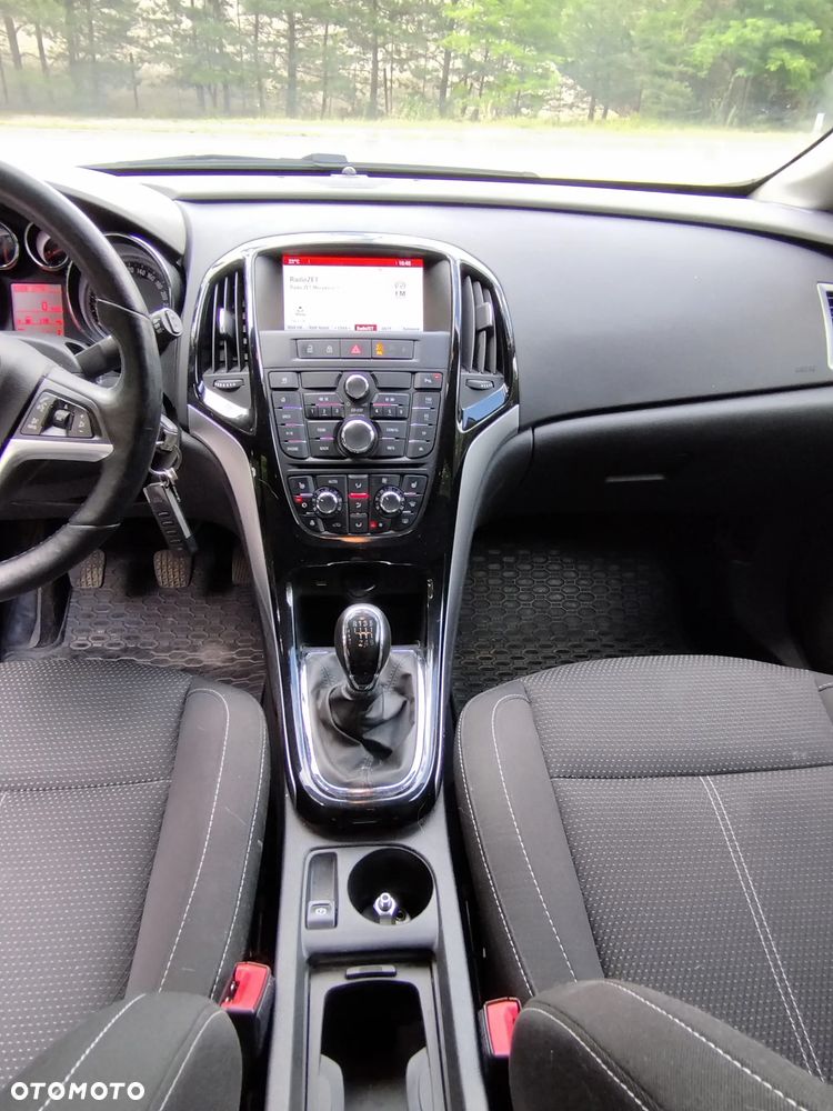 Opel Astra 1.4 T Sport - 11