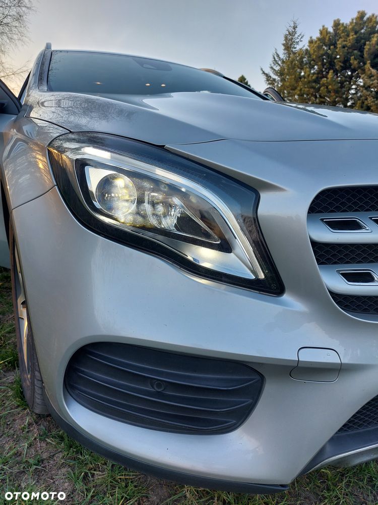 Mercedes-Benz GLA 180 d 7G-DCT AMG Line - 9