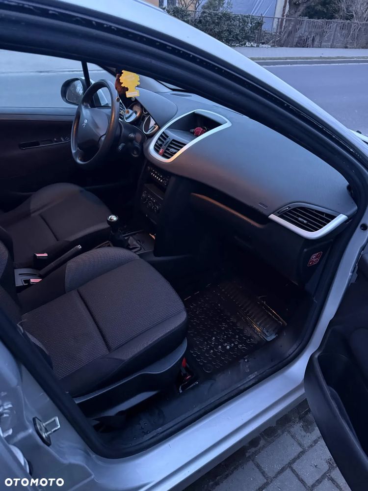 Peugeot 207 1.4 Trendy - 14