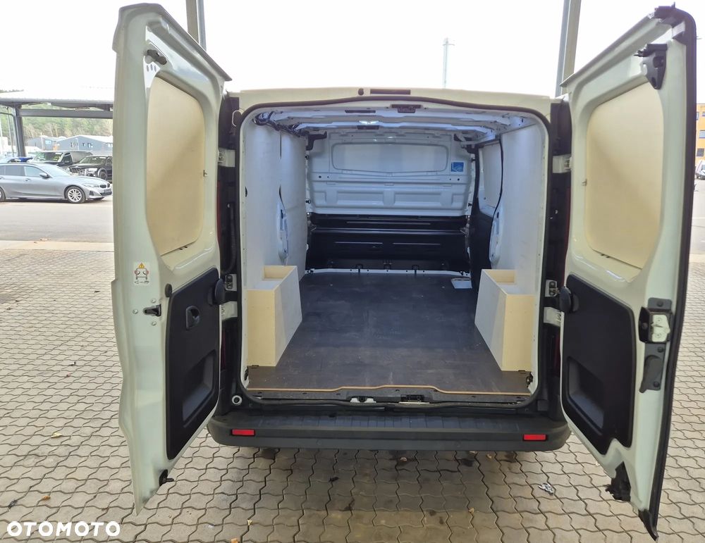 Renault Trafic - 12