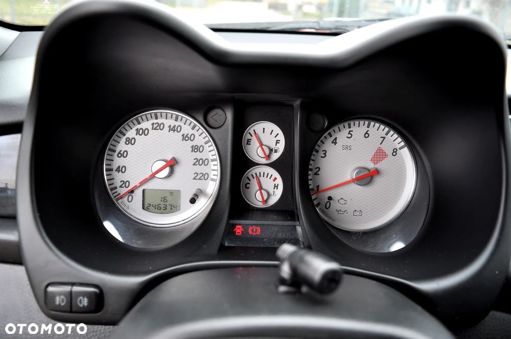 Mitsubishi Outlander 2.0 Comfort - 22