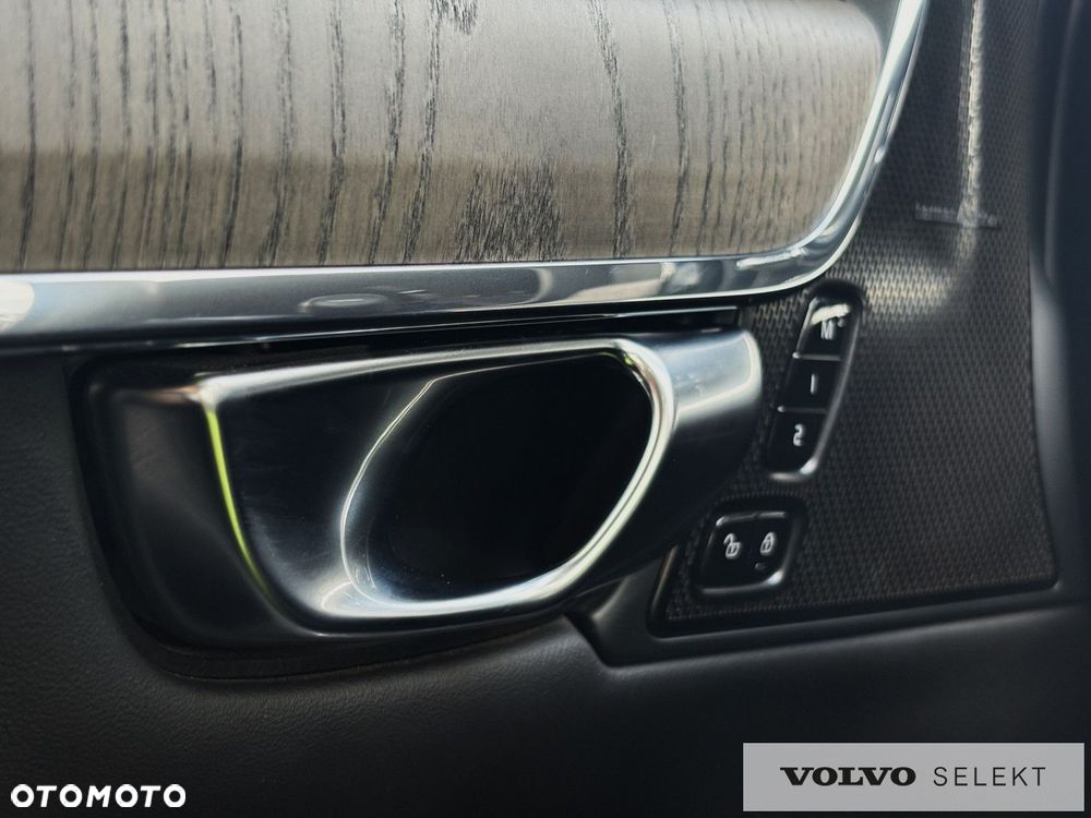 Volvo V90 Cross Country - 29