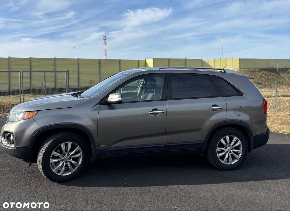 Kia Sorento - 4