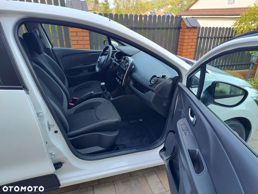 Renault Clio 0.9 TCe Winter Edition - 17
