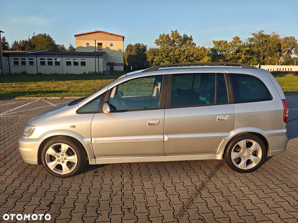 Opel Zafira 1.8 - 4