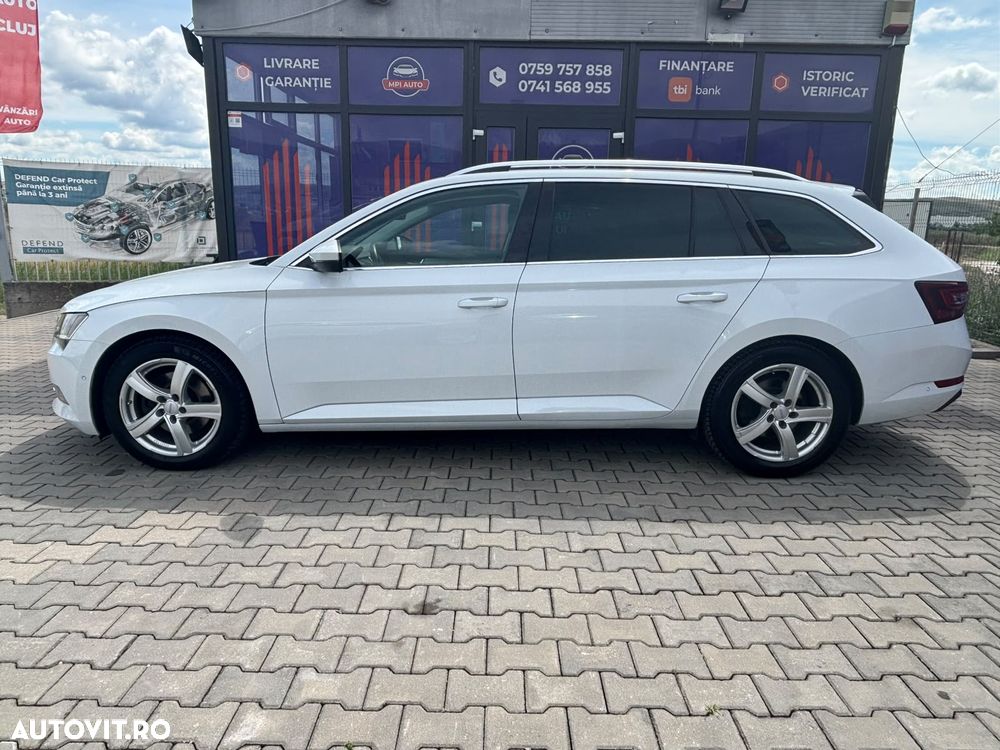 Skoda Superb 2.0 TDI DSG Ambition - 9