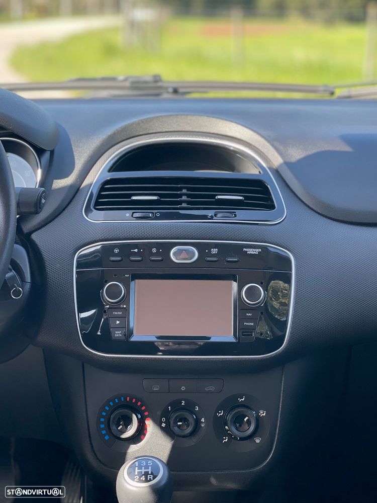 Fiat Punto 1.3 M-Jet Lounge S&S - 13