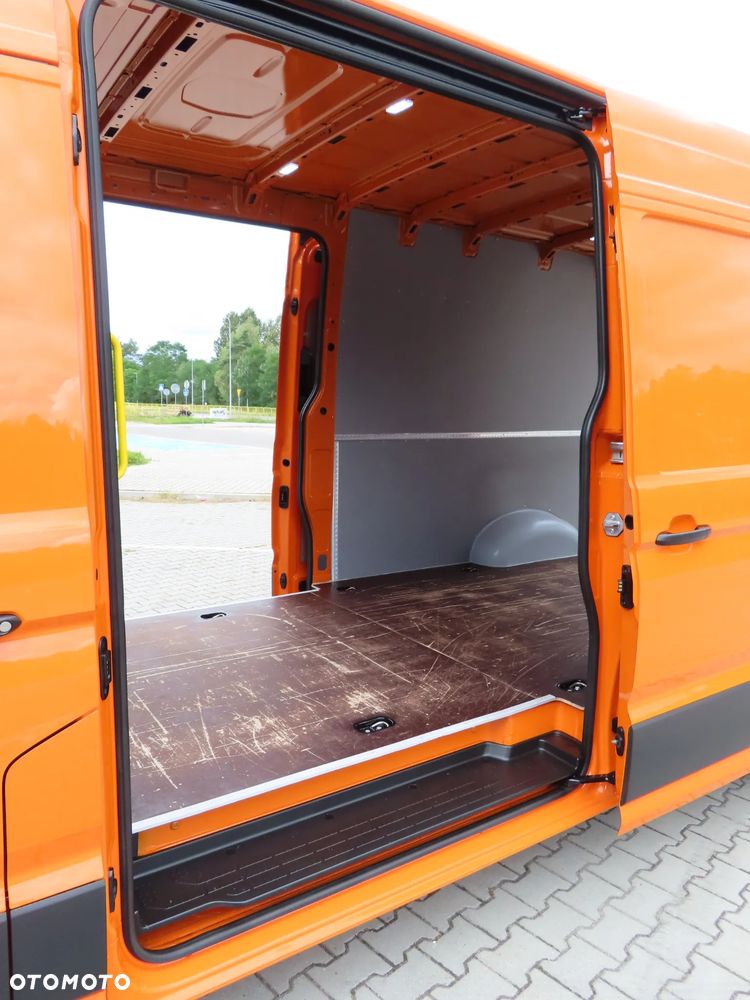 Volkswagen Crafter 35 BiTDI 2.0 177 KM 4Motion 4x4 Automat 8-Mio Biegowy Blaszak Furgon L4H2 Rozstaw Osi 4490 mm Drzwi Przesuwne Z Obu Stron FULL OPCJA WYPOSAŻENIA HAK 3000 Kg WZMACNIANY Stan Wizualny I Techniczny JAK NOWY Gotowy Dostępny OKAZJA POLECAM - 11