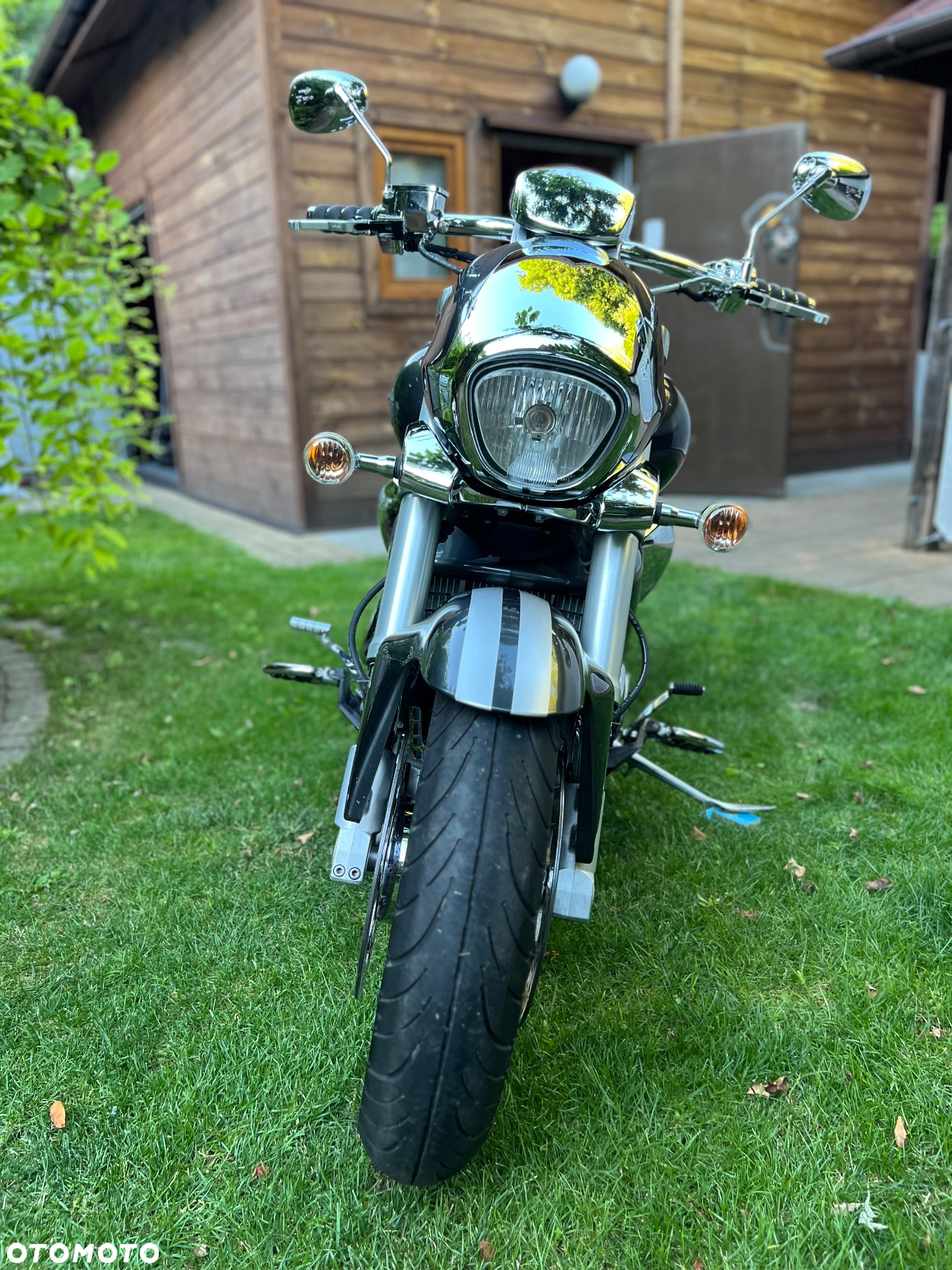 Suzuki Intruder - 7