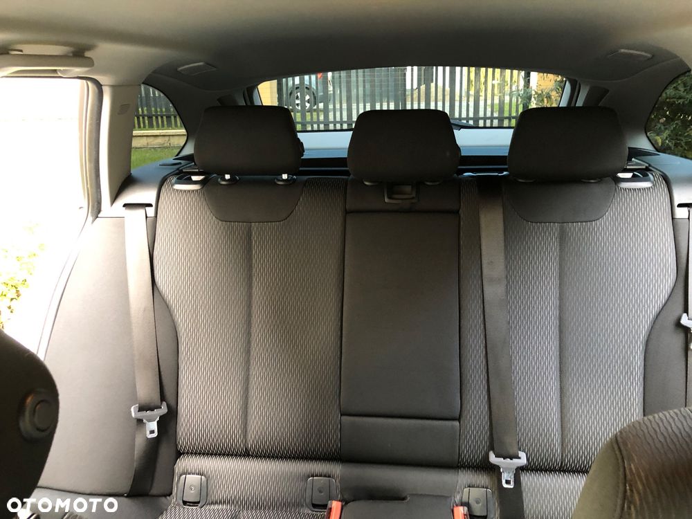 BMW Seria 3 318i - 10