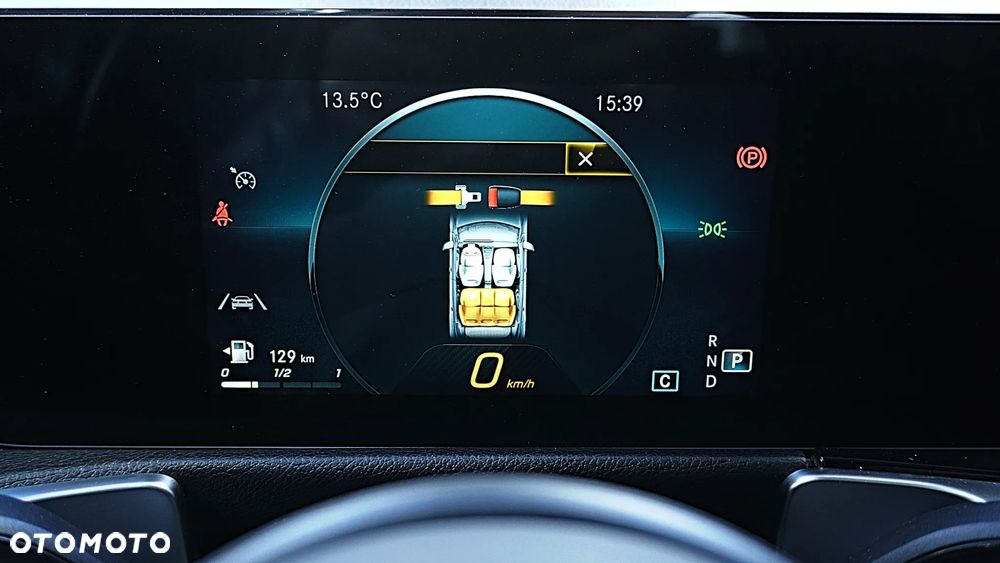 Mercedes-Benz GLB 200 7G-DCT - 22