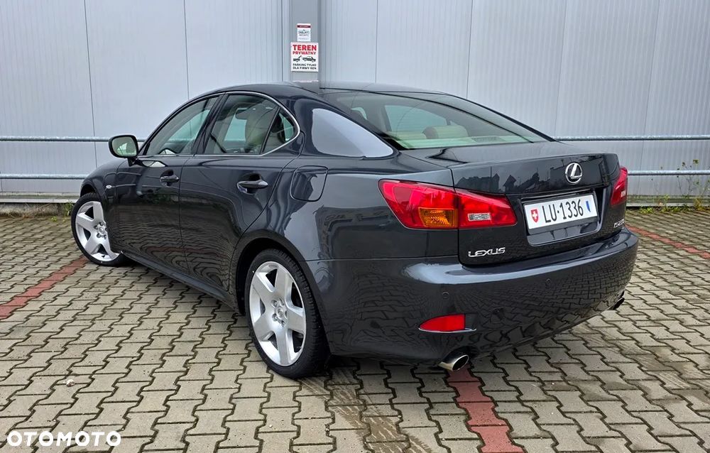 Lexus IS 250 Prestige - 4