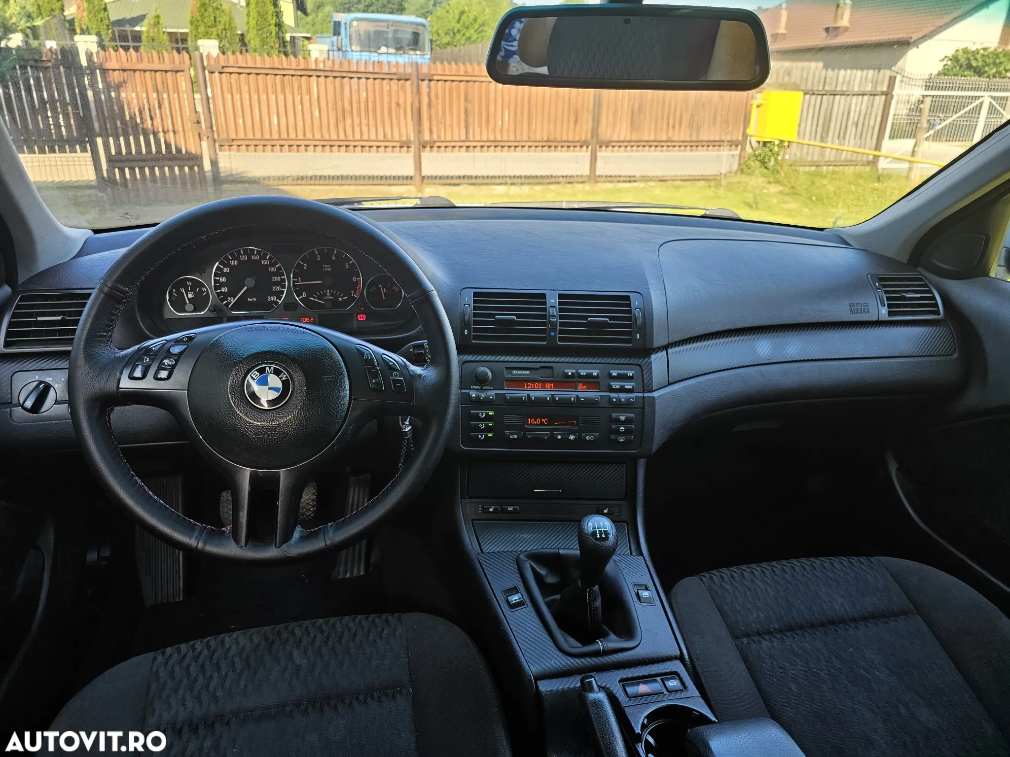 BMW Seria 3 318i - 8