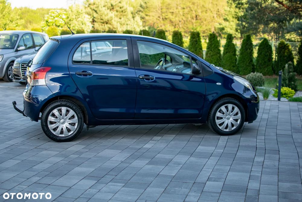 Toyota Yaris - 30