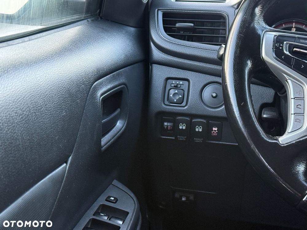 Mitsubishi L200 2.2 d DC Intense - 17
