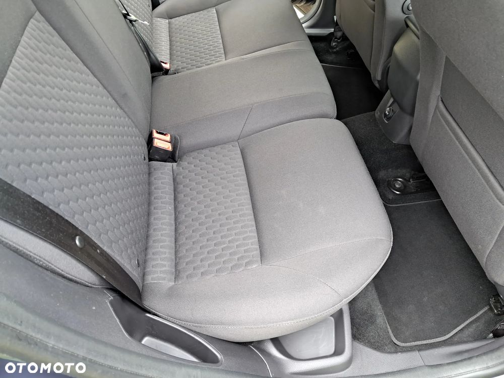 Ford Focus 1.6 TDCi DPF Champions Edition - 15