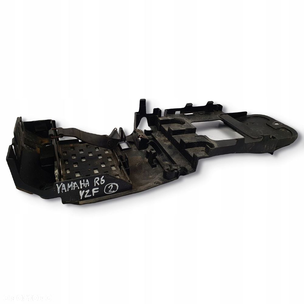 WYPEŁNIENIE NADKLE TYŁ Yamaha YZF-R6 R6 RJ11 06-07 maskownica - 1