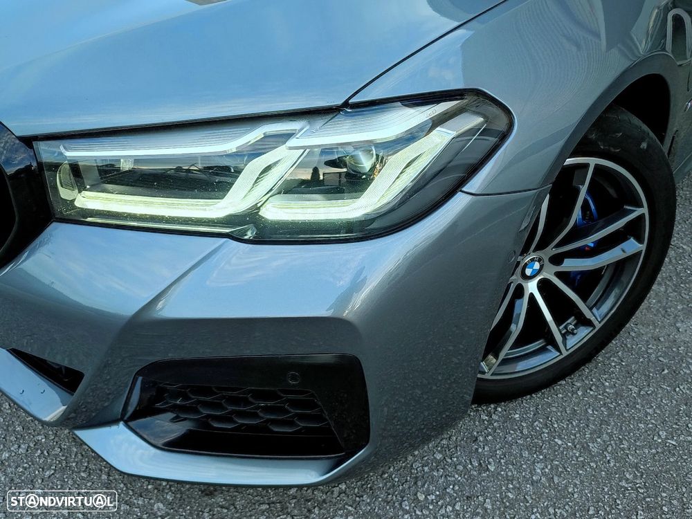 BMW 530 e Pack Desportivo M - 36