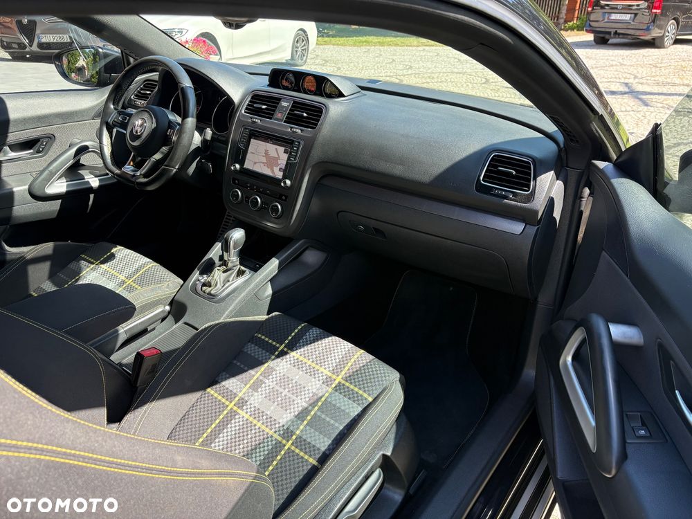 Volkswagen Scirocco 2.0 TDI BMT DSG - 19