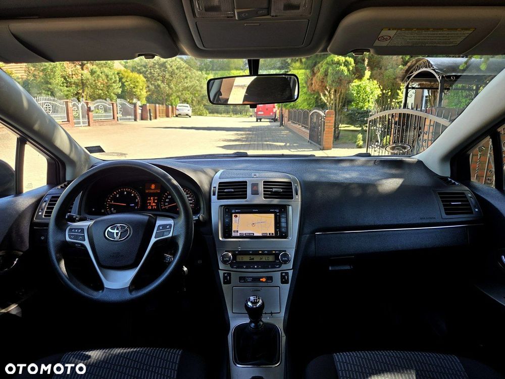 Toyota Avensis 2.0 D-4D - 13