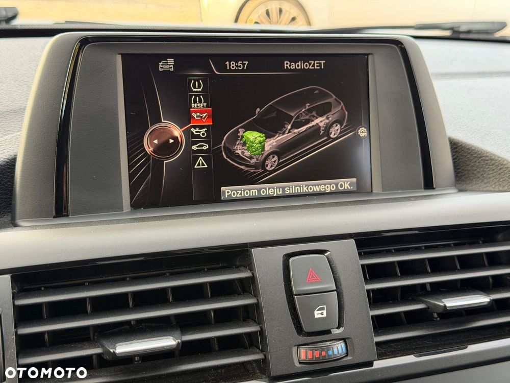BMW Seria 1 118d - 24
