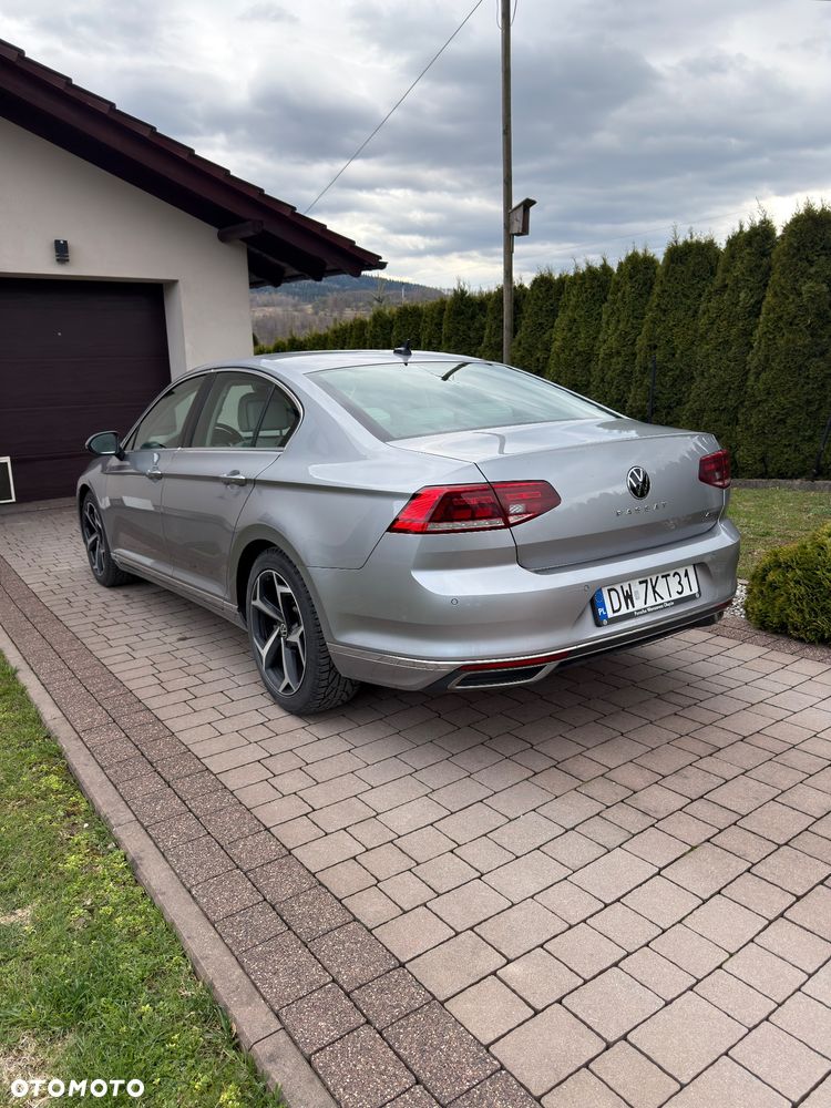Volkswagen Passat 2.0 TSI 4Mot Elegance DSG - 4