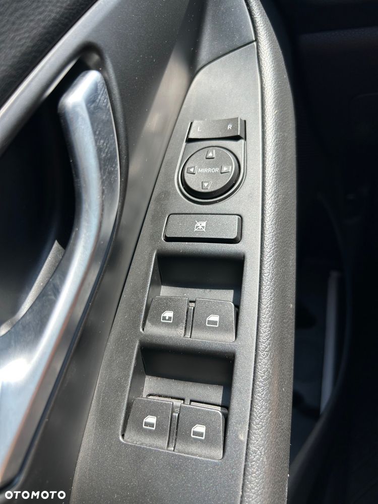 Hyundai i30 1.5 DPI Classic + - 8