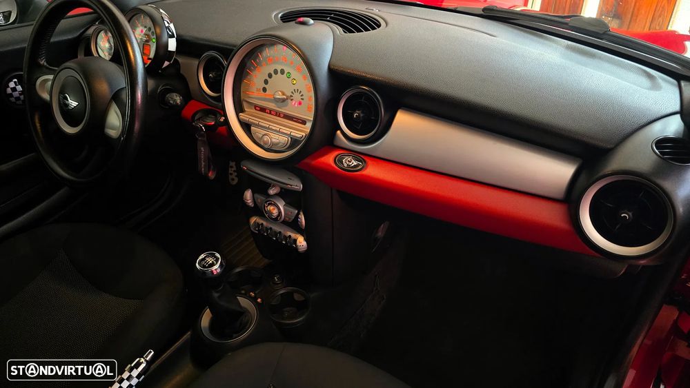 MINI Cabrio Cooper - 32