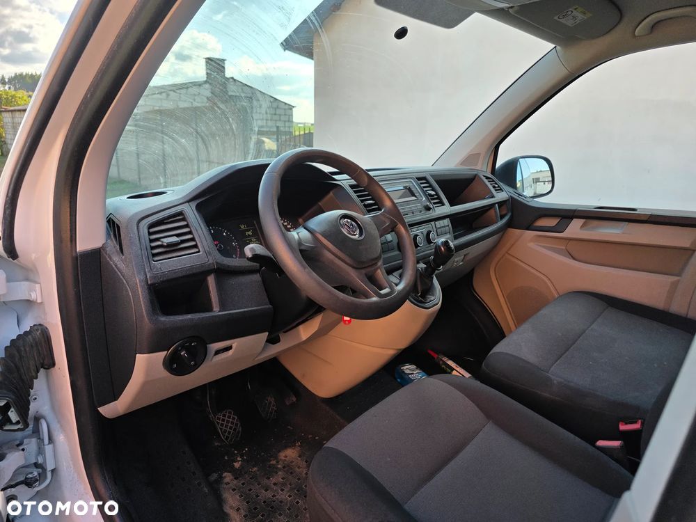 Volkswagen Transporter - 10