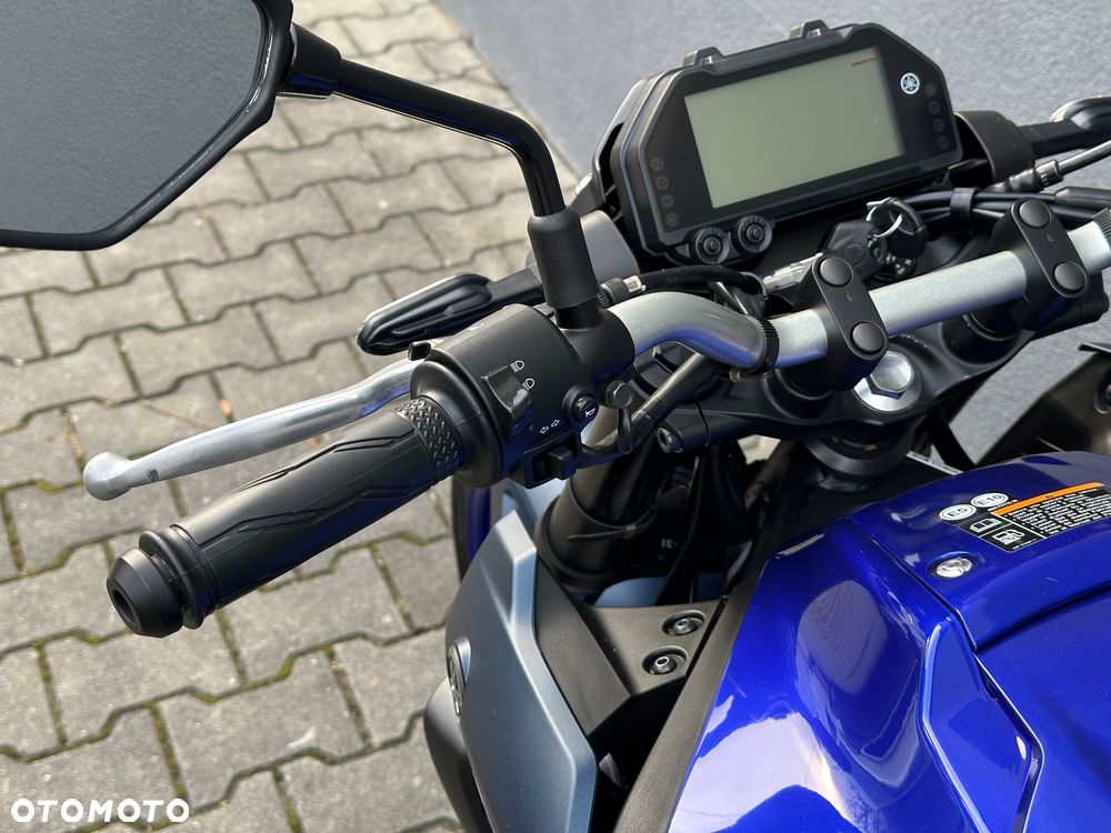 Yamaha MT - 17