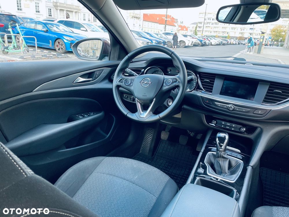 Opel Insignia 1.5 T Elite S&S - 8