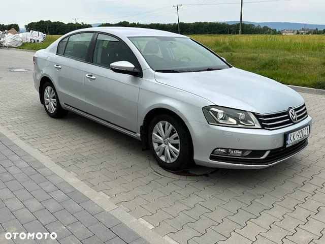 Volkswagen Passat 2.0 Blue TDI SCR Comfortline - 2