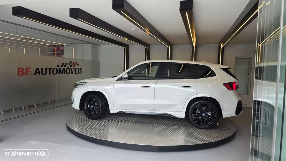 BMW iX1 xDrive30 Pack Desportivo M - 14