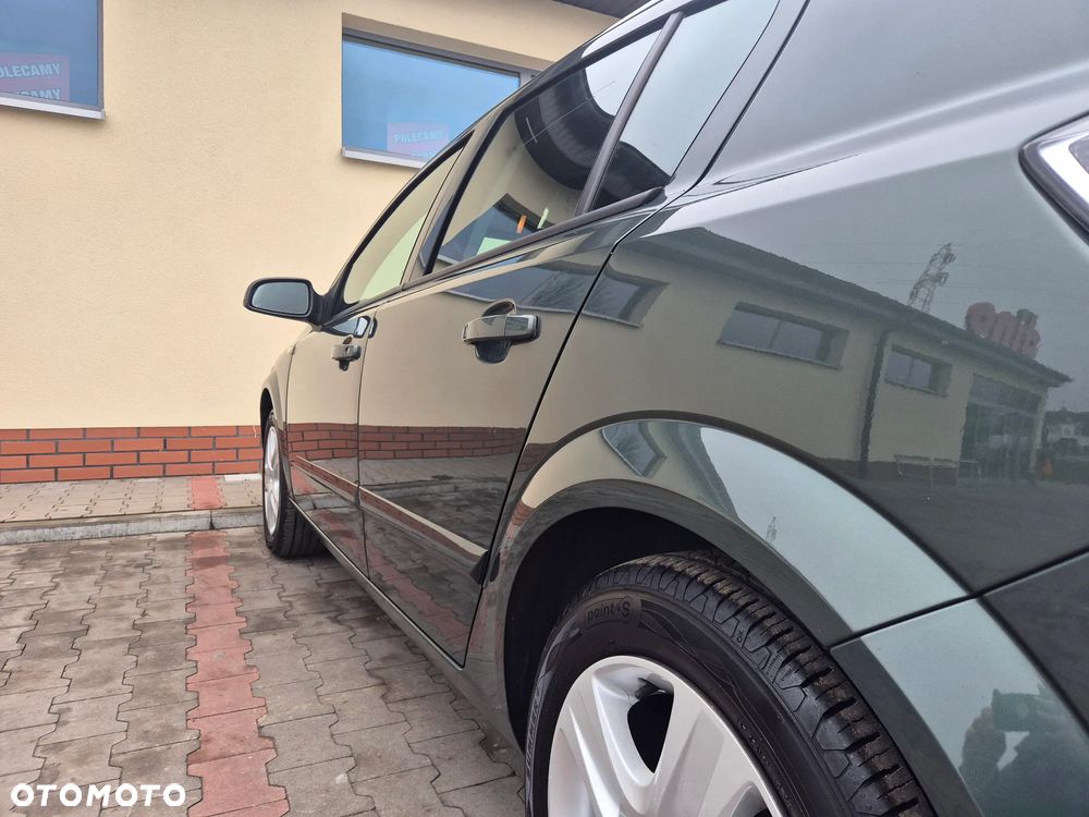 Opel Astra 1.6 Enjoy - 30