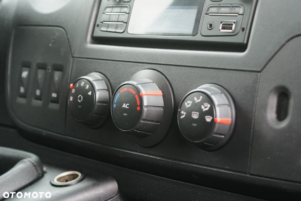 Renault Master - 10