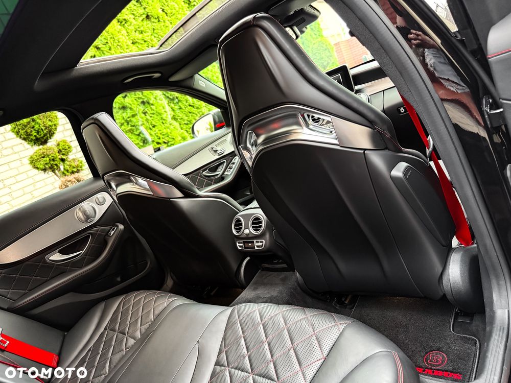 Mercedes-Benz Klasa C AMG 63 S - 35