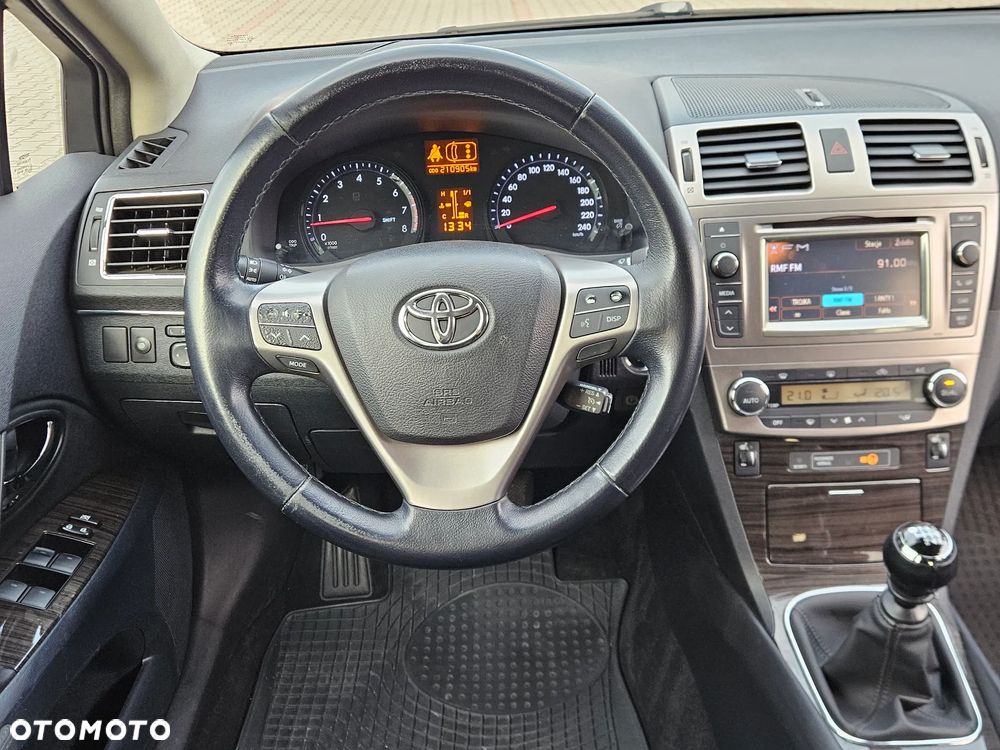 Toyota Avensis 1.8 Premium - 7