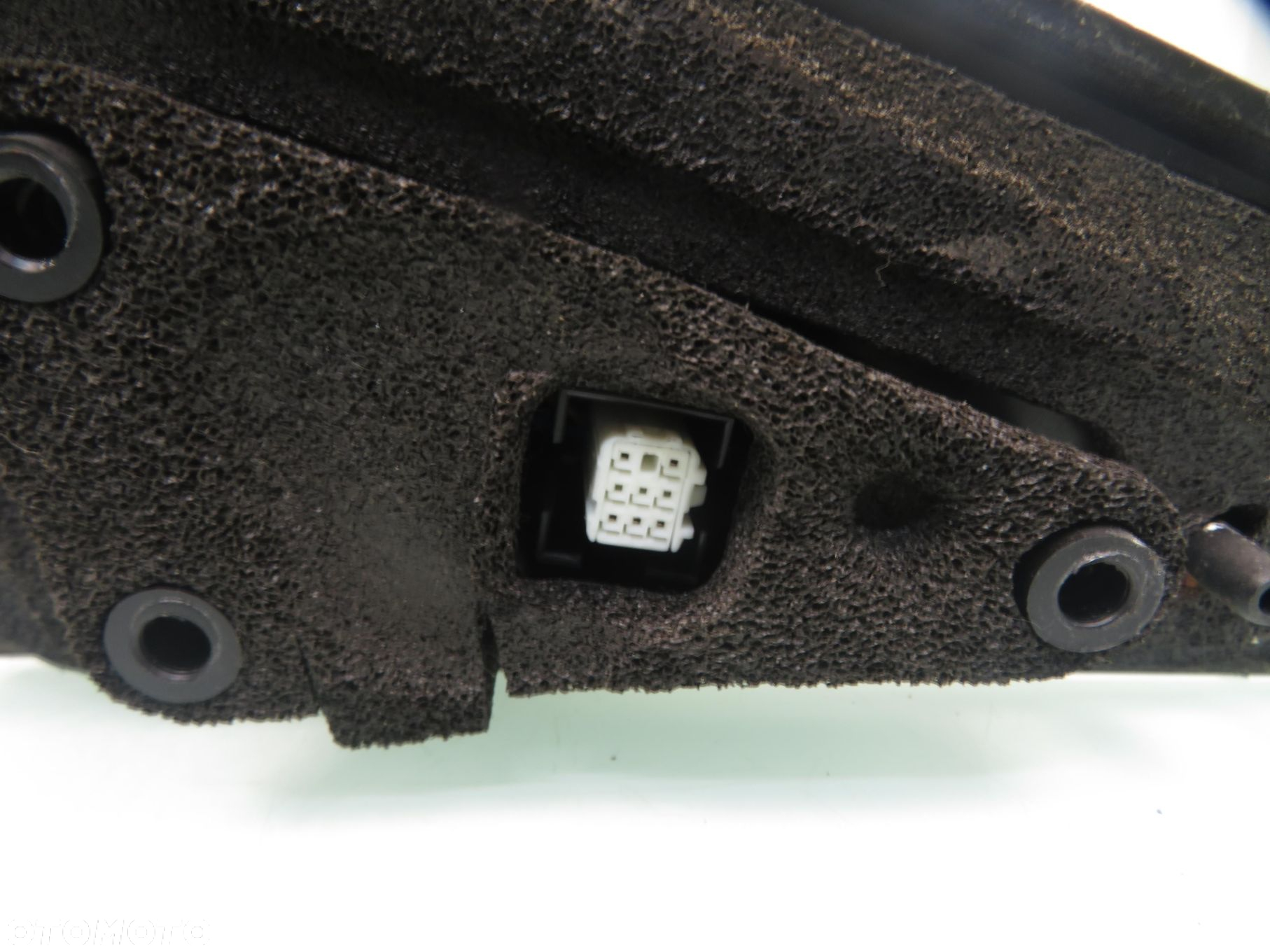 LUSTERKO LEWE MAZDA 5 CR19 22V 8 PIN - 2