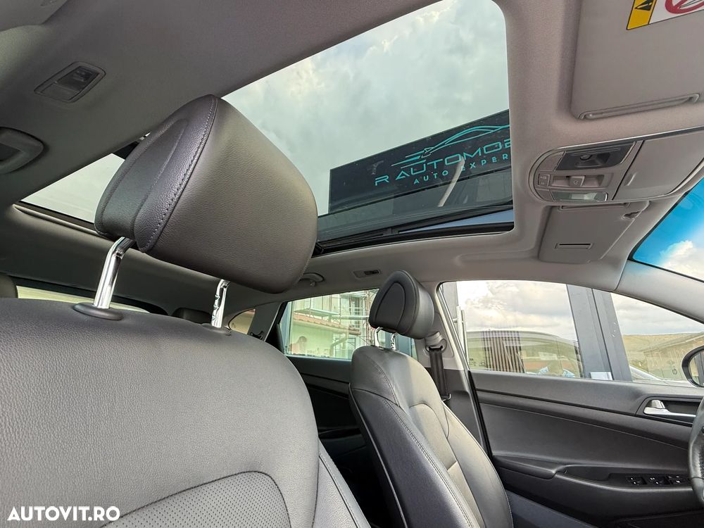 Hyundai Tucson 2.0 CRDI 4WD Automatik Premium - 12