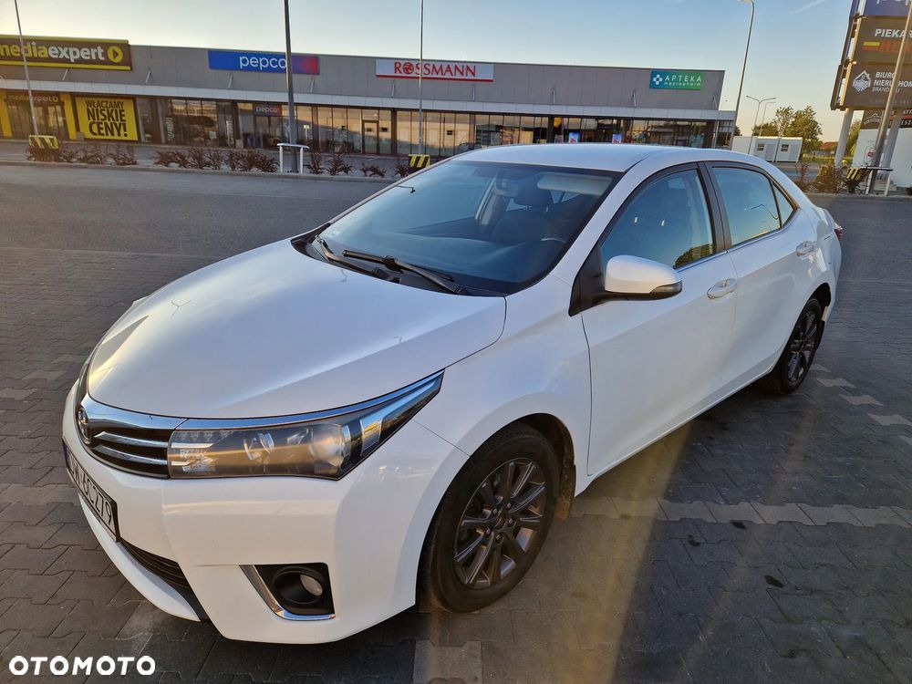 Toyota Corolla 1.6 Premium - 17