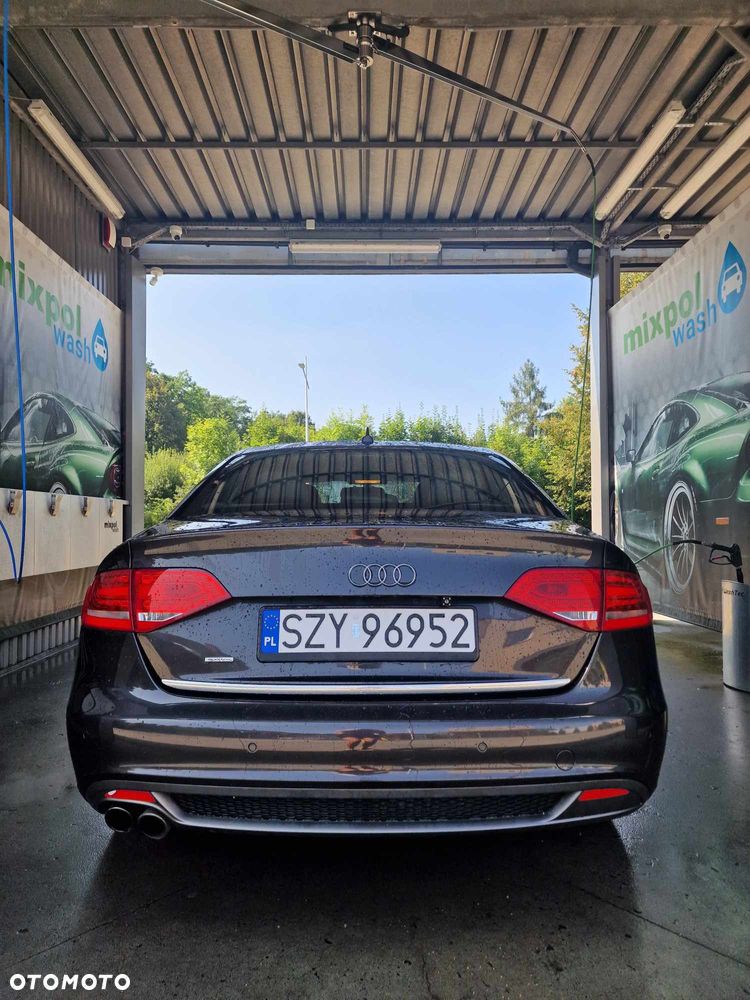 Audi A4 Limousine - 5