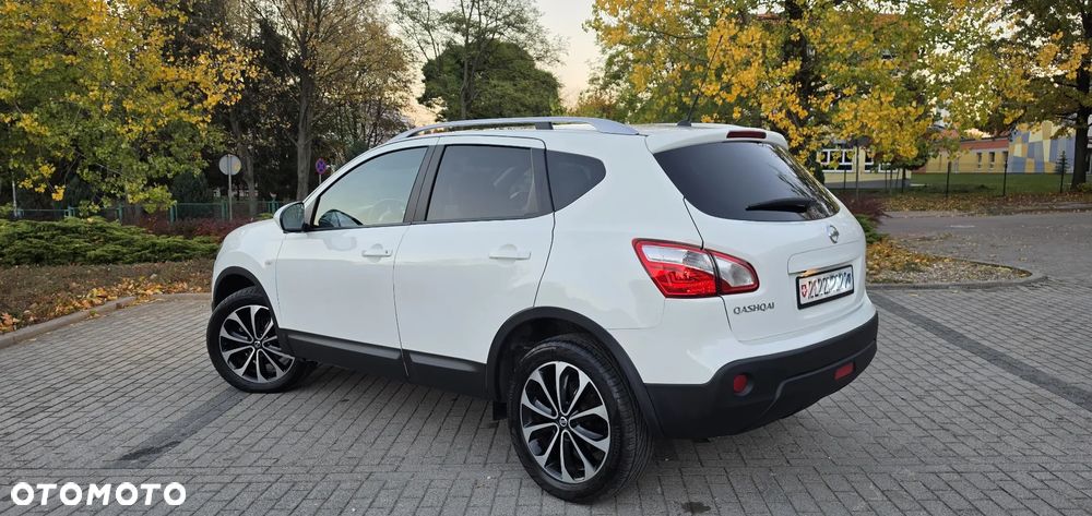 Nissan Qashqai 1.6 360 - 10