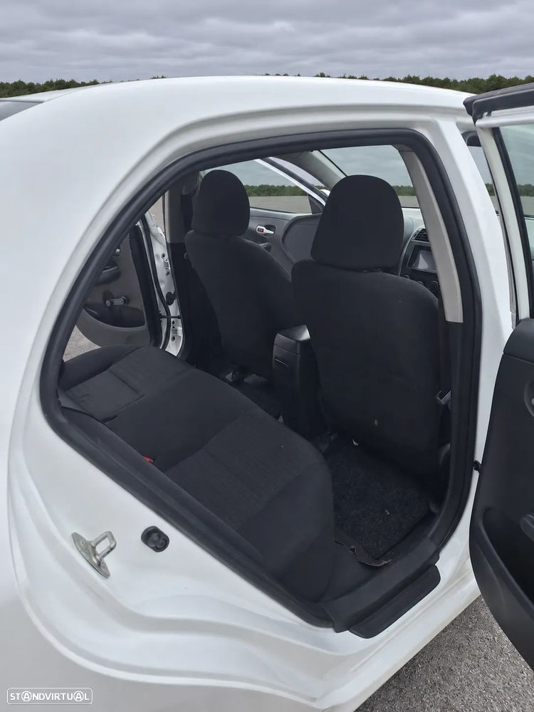Toyota Corolla 1.4 D-4D Premium Plus - 14