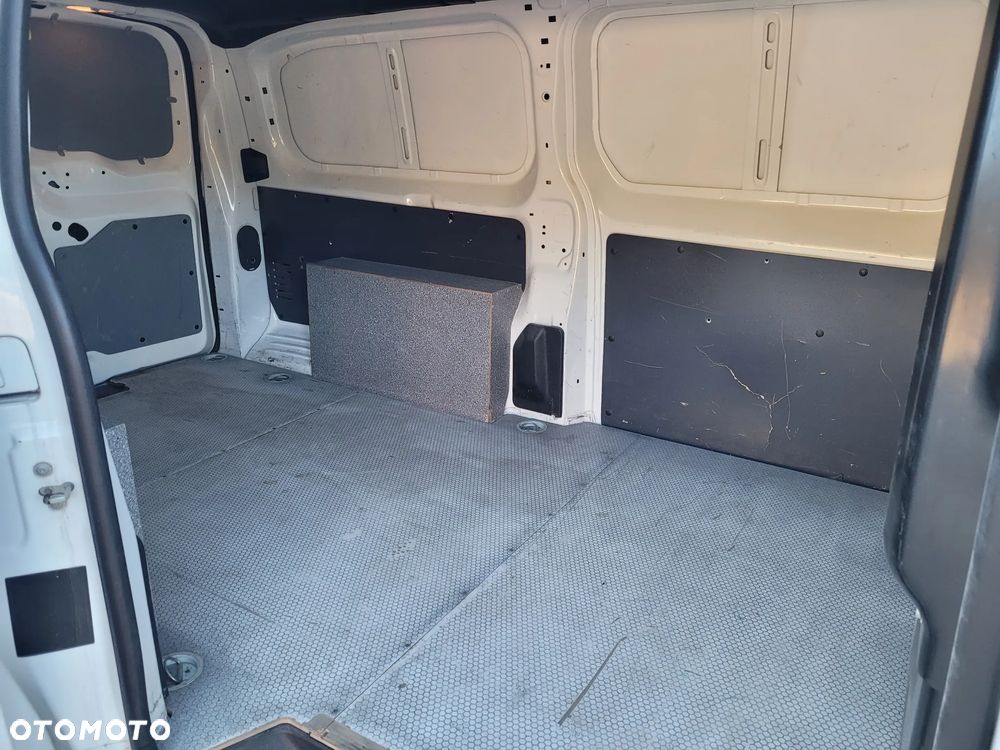 Opel Vivaro - 20