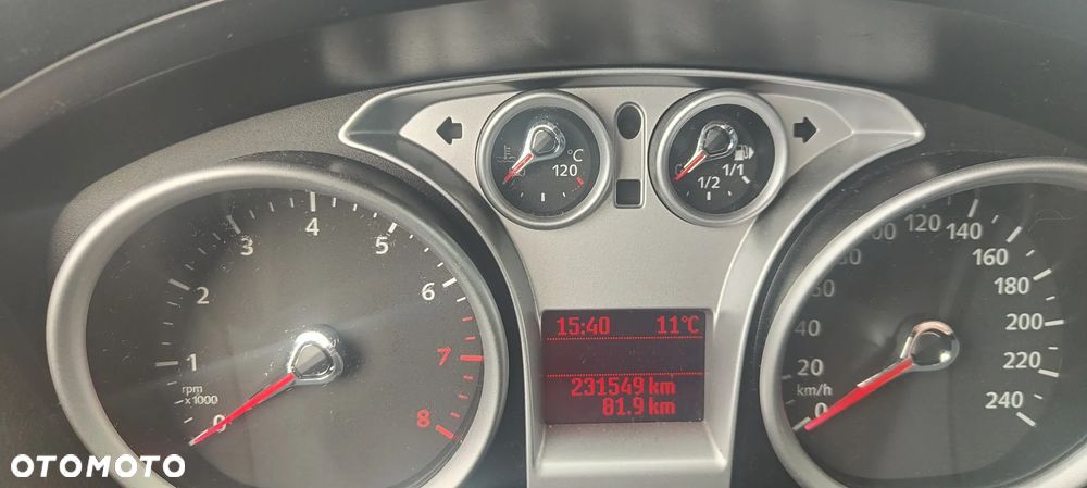 Ford Kuga 2.5 Titanium - 11