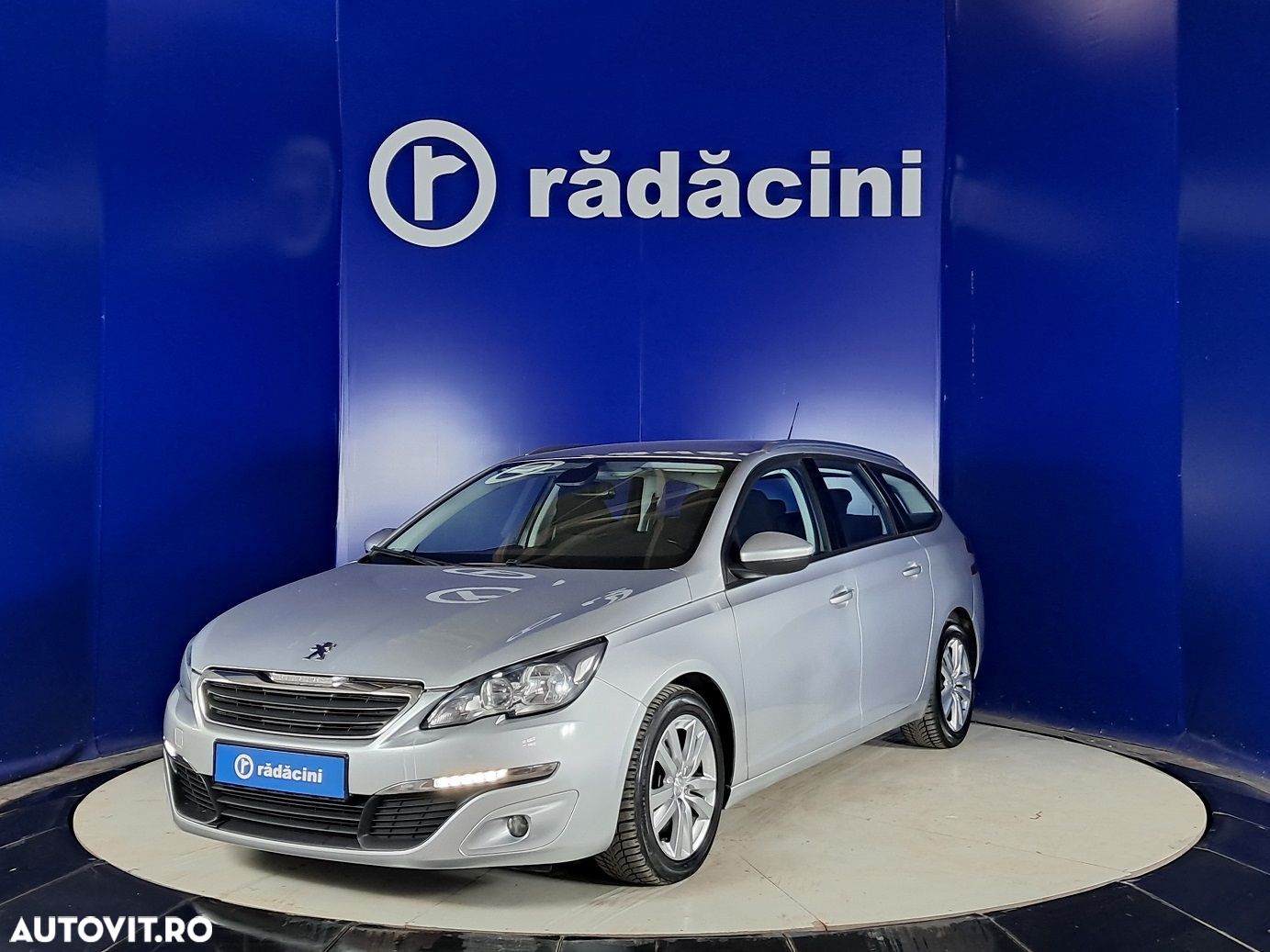 Peugeot 308 - 1