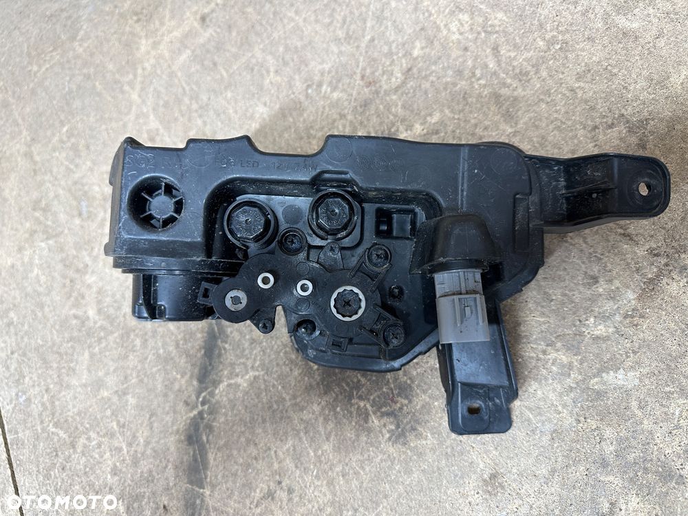 KIA NIRO II DRL PRAWY HALOGEN 92202-AT - 5