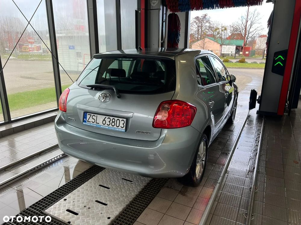 Toyota Auris 1.4 VVT-i Team - 2