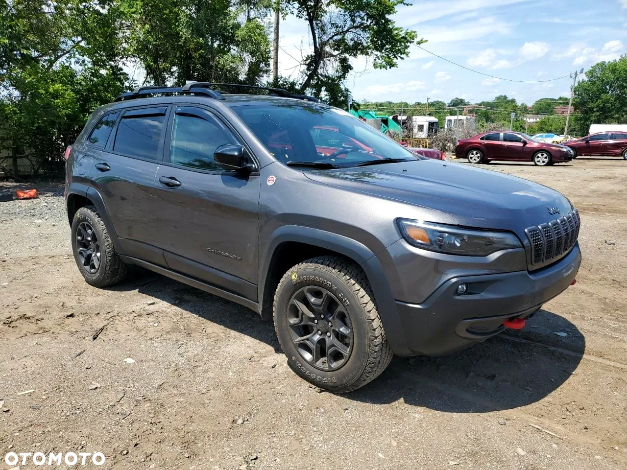 Jeep Cherokee - 5