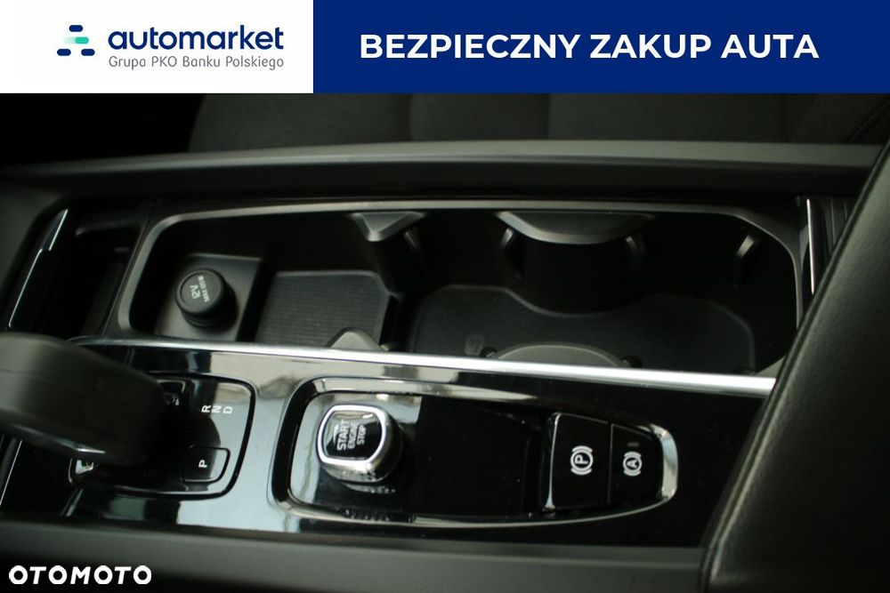 Volvo V60 B4 D Momentum Pro - 19